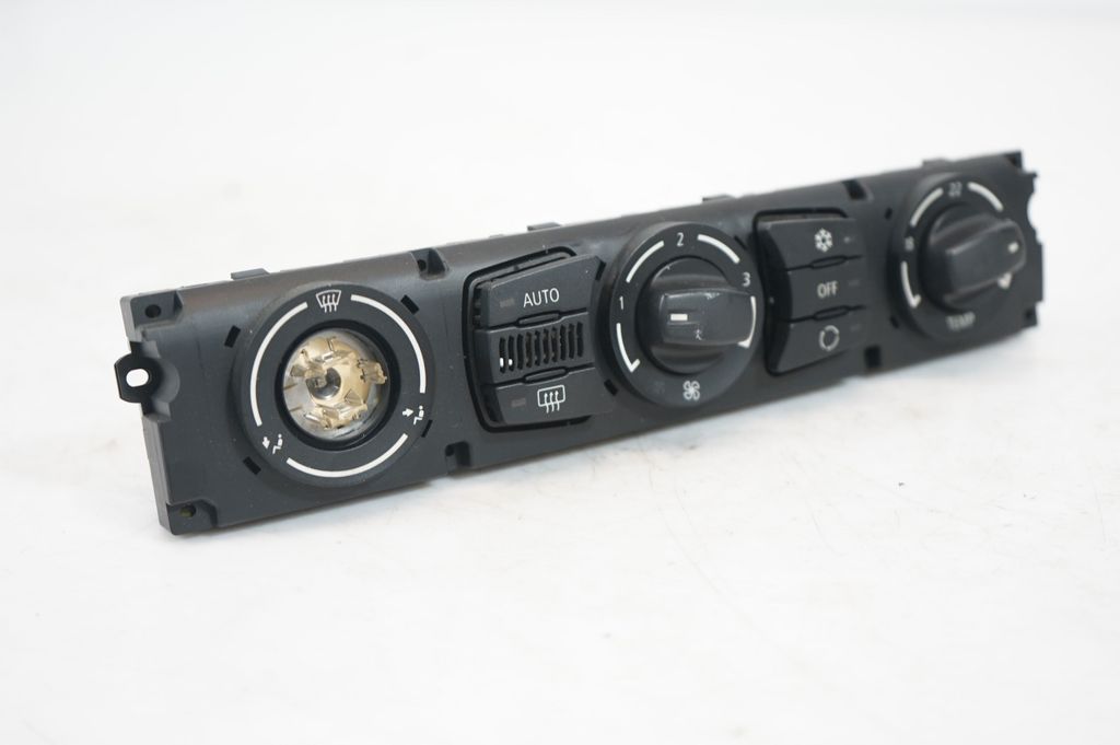 Climate control unit (7)