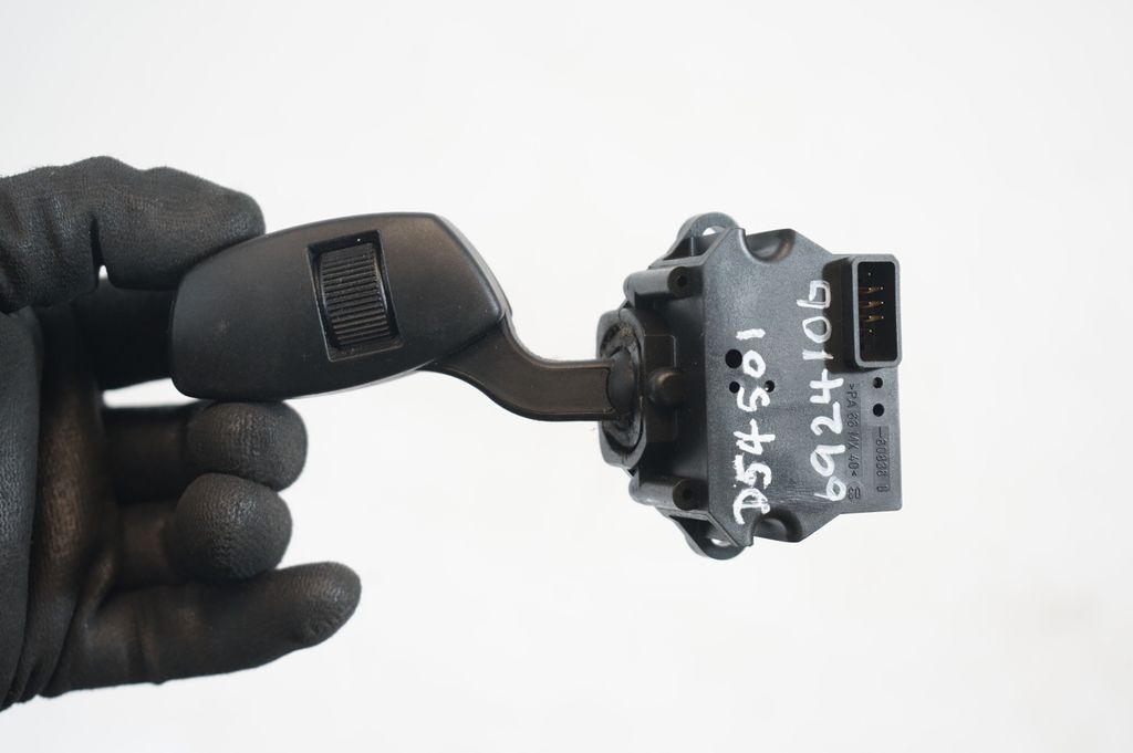 Wiper control stalk (7)