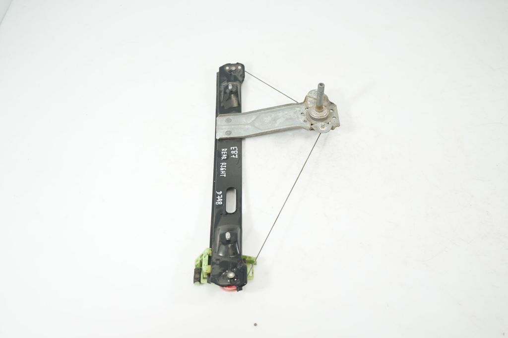 Rear door window regulator with motor (2)