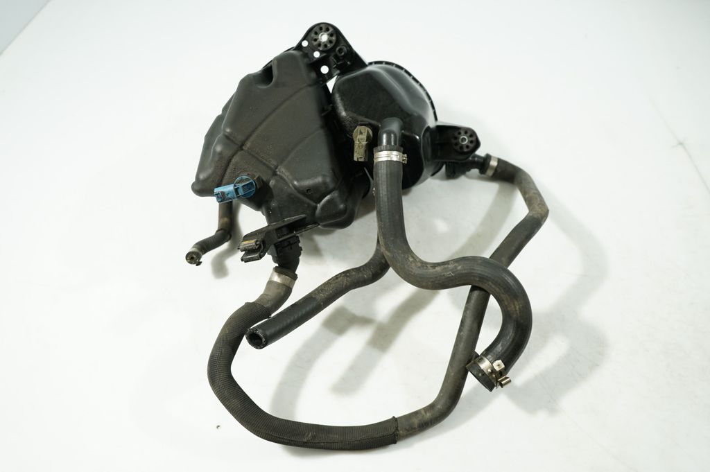 Coolant expansion tank/reservoir (3)