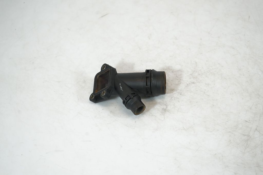 Engine coolant pipe/hose (5)