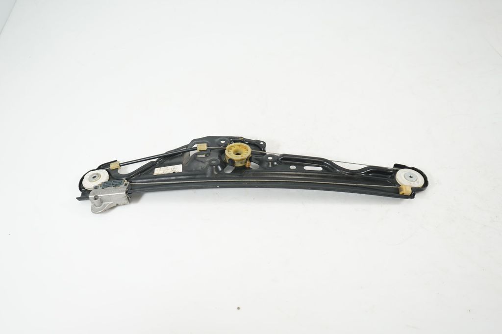 Rear door window regulator with motor (5)