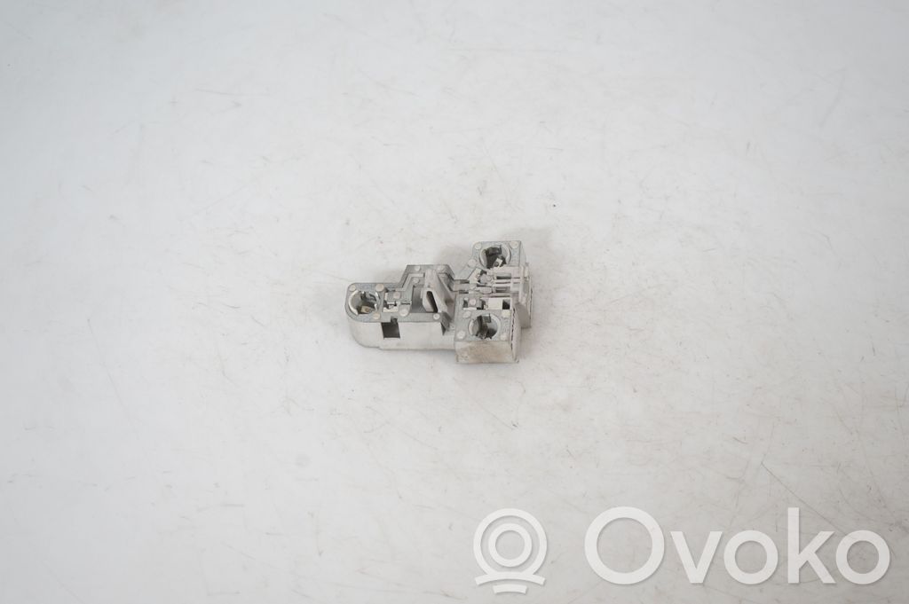 Tail light bulb cover holder