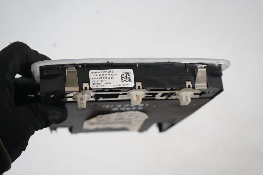 Front seat light (6)