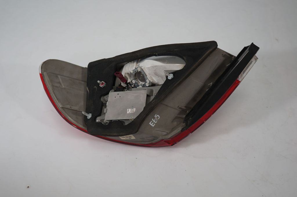 Rear/tail lights (5)