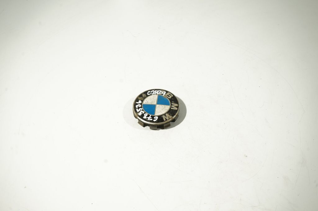 Original wheel cap (2)