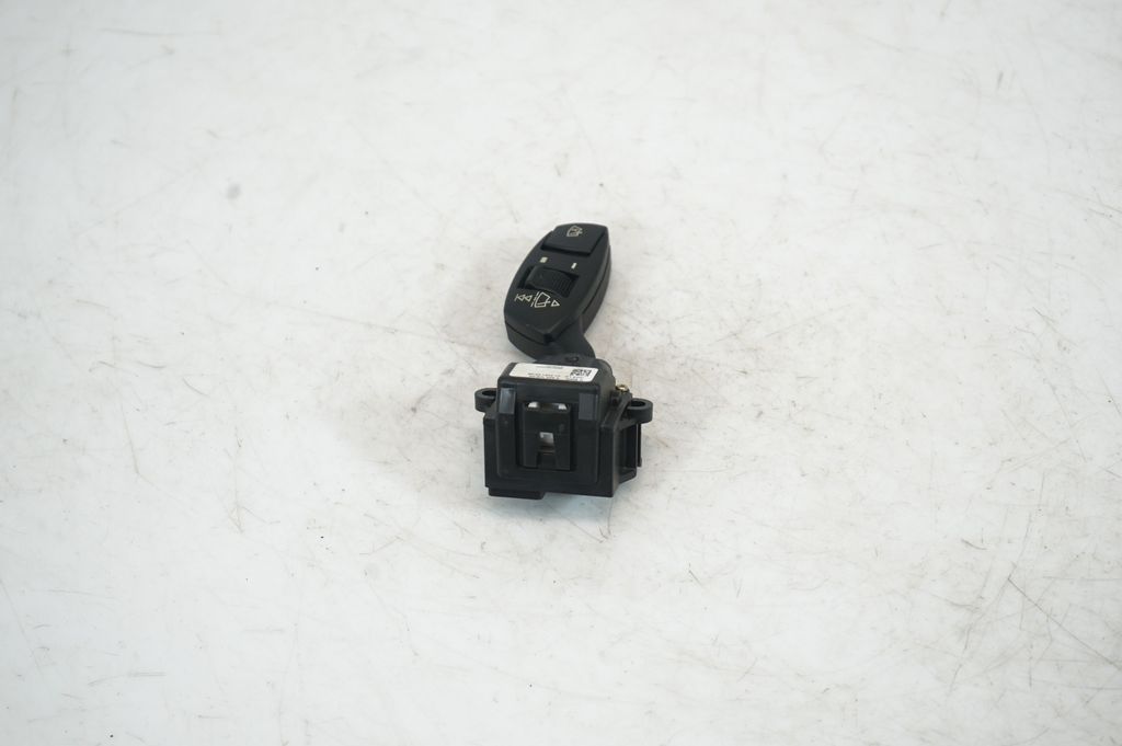 Wiper control stalk (2)