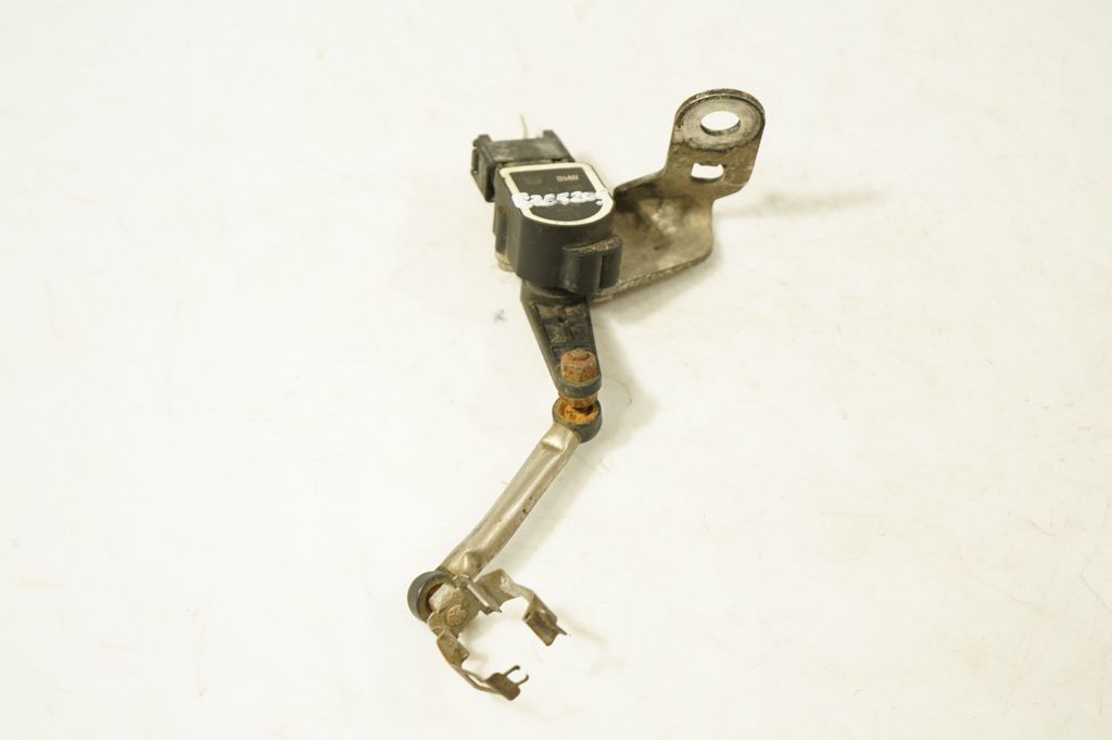 Headlight/headlamp level sensor (4)