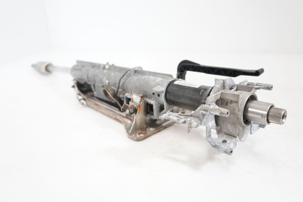 Steering wheel axle (5)