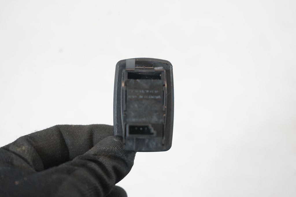 Electric window control switch (6)