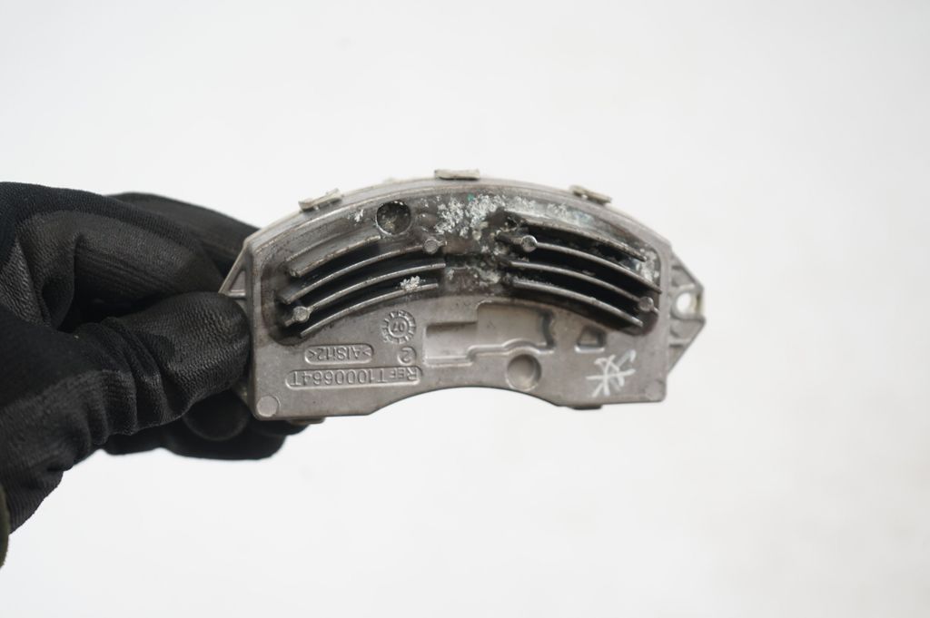 Heater blower motor/fan resistor (6)