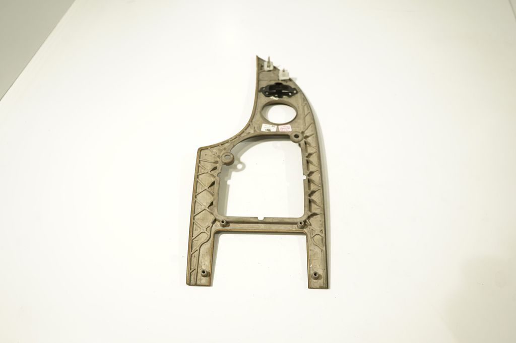 Gear shifter surround trim plastic (6)