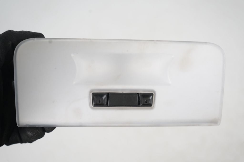 Rear seat light (7)