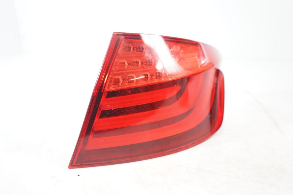 Rear/tail lights (6)