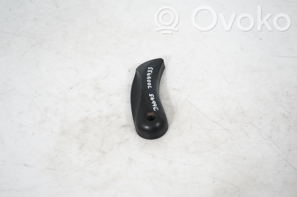 Engine bonnet (hood) release handle (4)