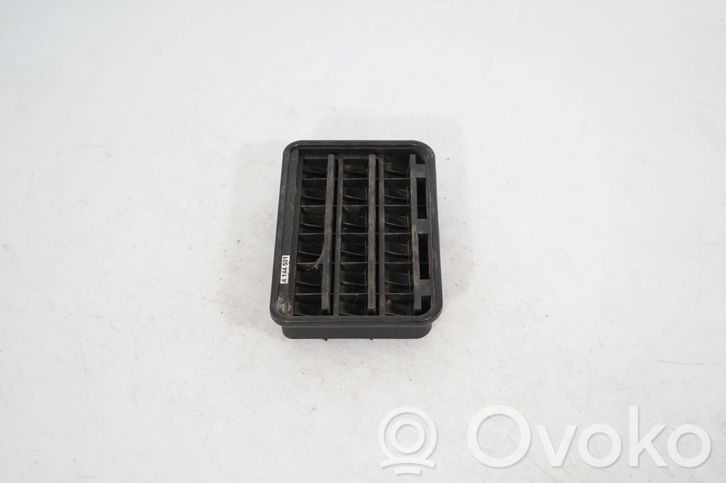 Quarter panel pressure vent (4)