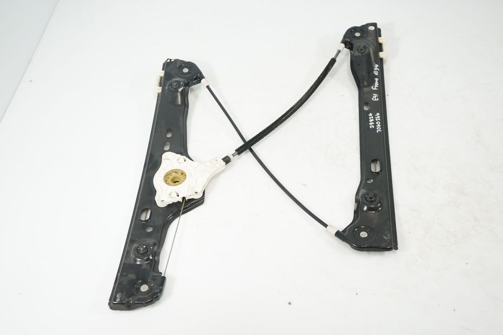 Front door window regulator with motor (4)
