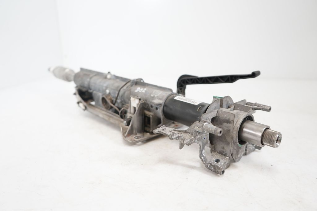 Steering wheel axle (6)