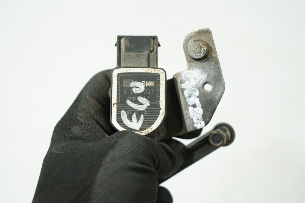 Headlight/headlamp level sensor (8)