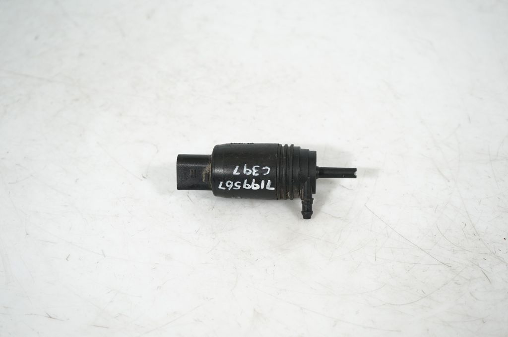 Windscreen/windshield washer pump (3)