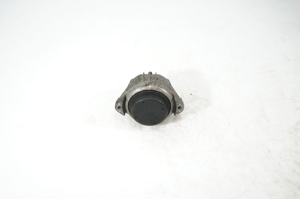 Engine mount bracket (3)