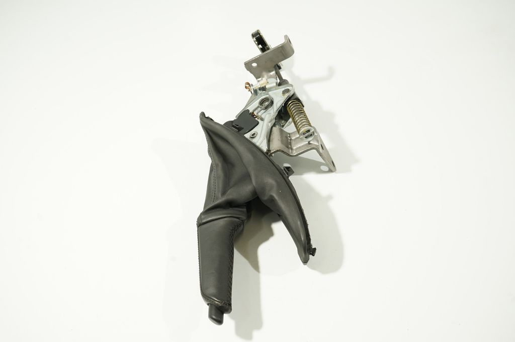 Handbrake/parking brake lever assembly (6)