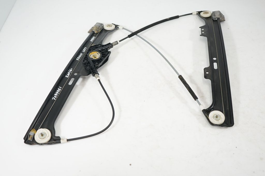 Front door window regulator with motor (4)