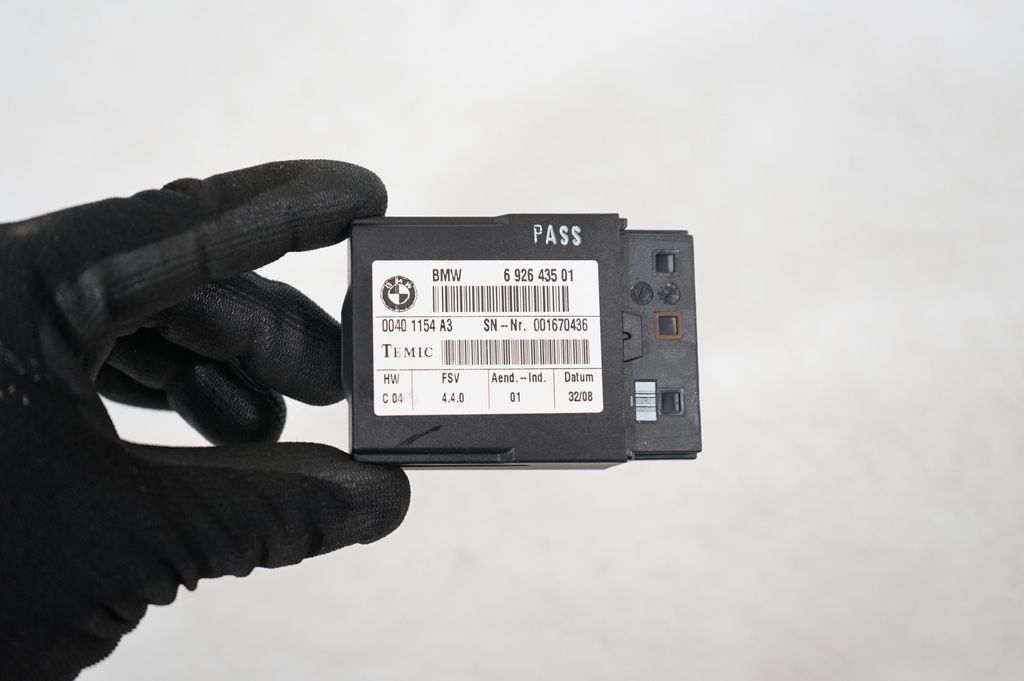 Seat control module (6)