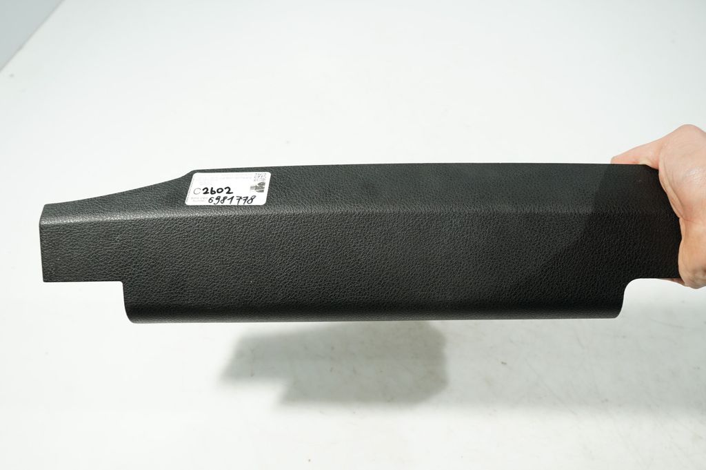 Seat trim (15)