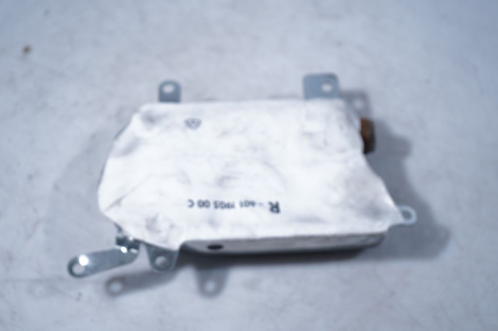 Front door airbag (6)