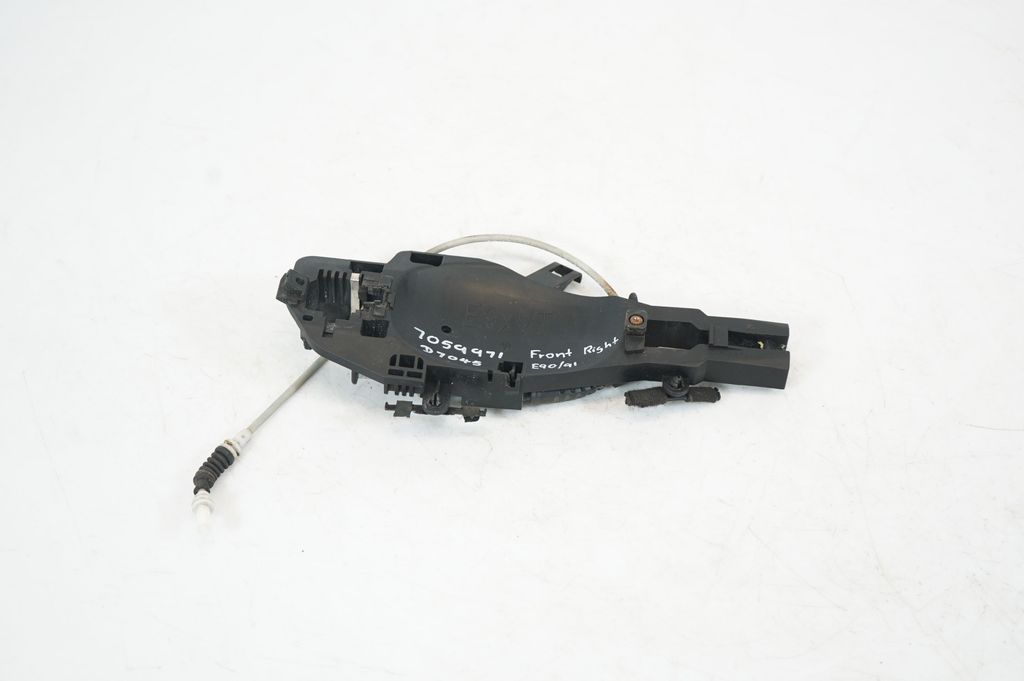 Front door exterior handle/bracket