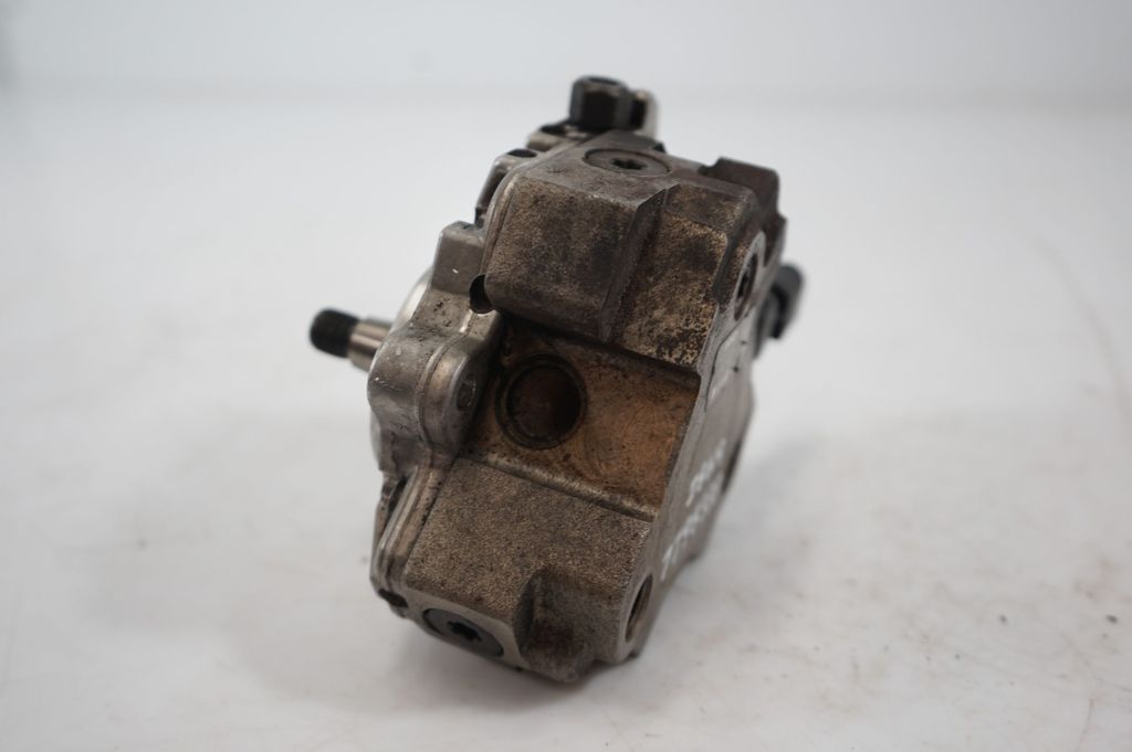 Fuel injection high pressure pump (7)