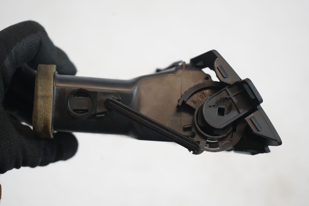 Dashboard side air vent grill/cover trim (6)