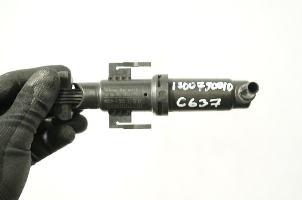 Headlight washer spray nozzle (7)