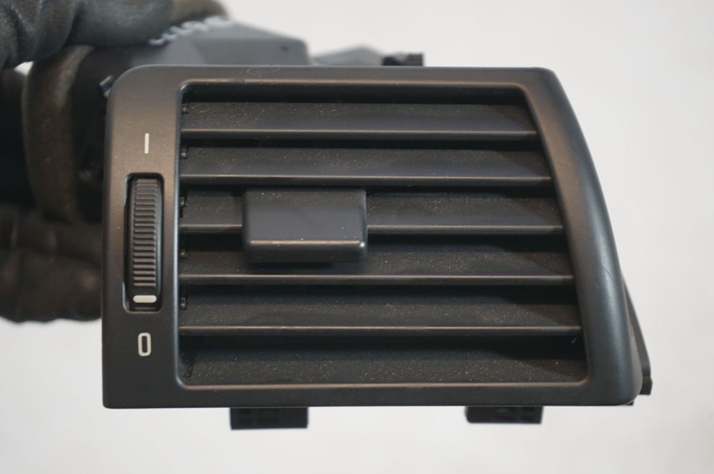 Dashboard side air vent grill/cover trim (7)