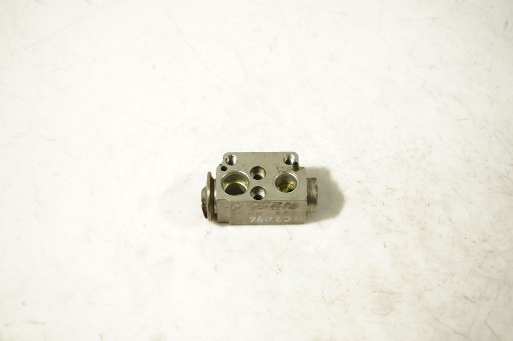 Air conditioning (A/C) expansion valve (3)