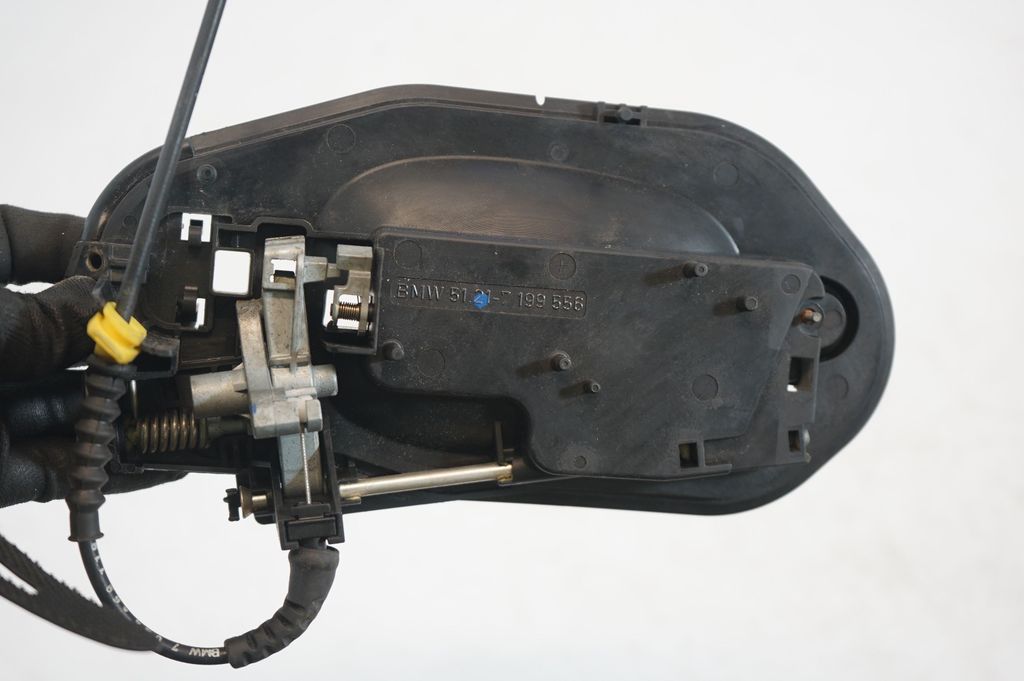 Front door exterior handle (6)