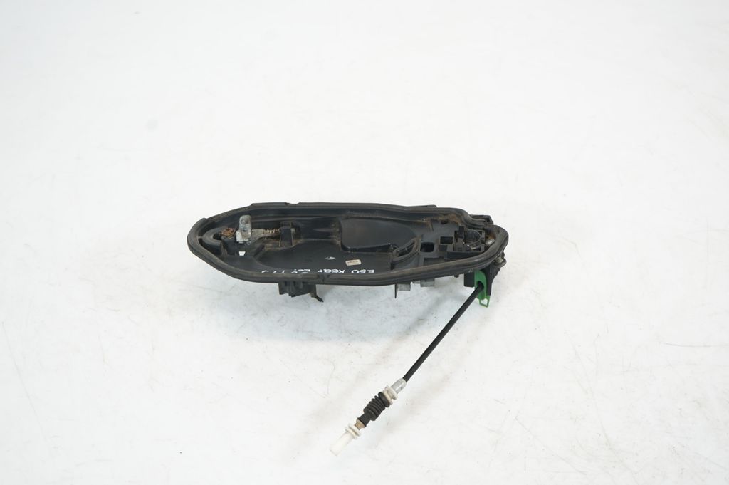 Rear door exterior handle (3)