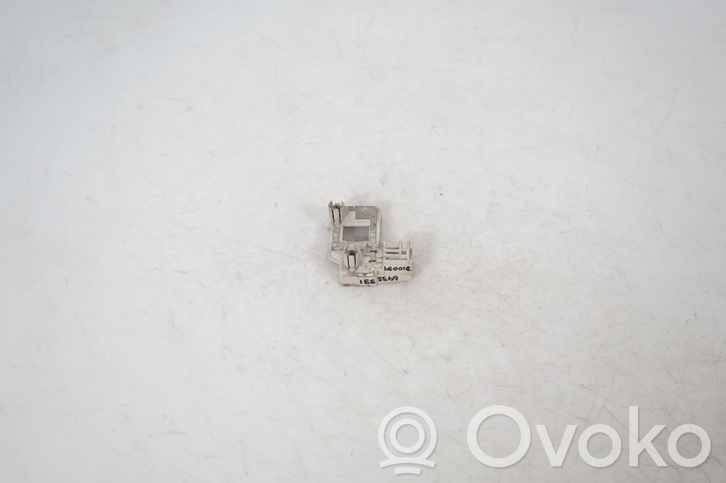 Tailgate rear/tail lights (2)