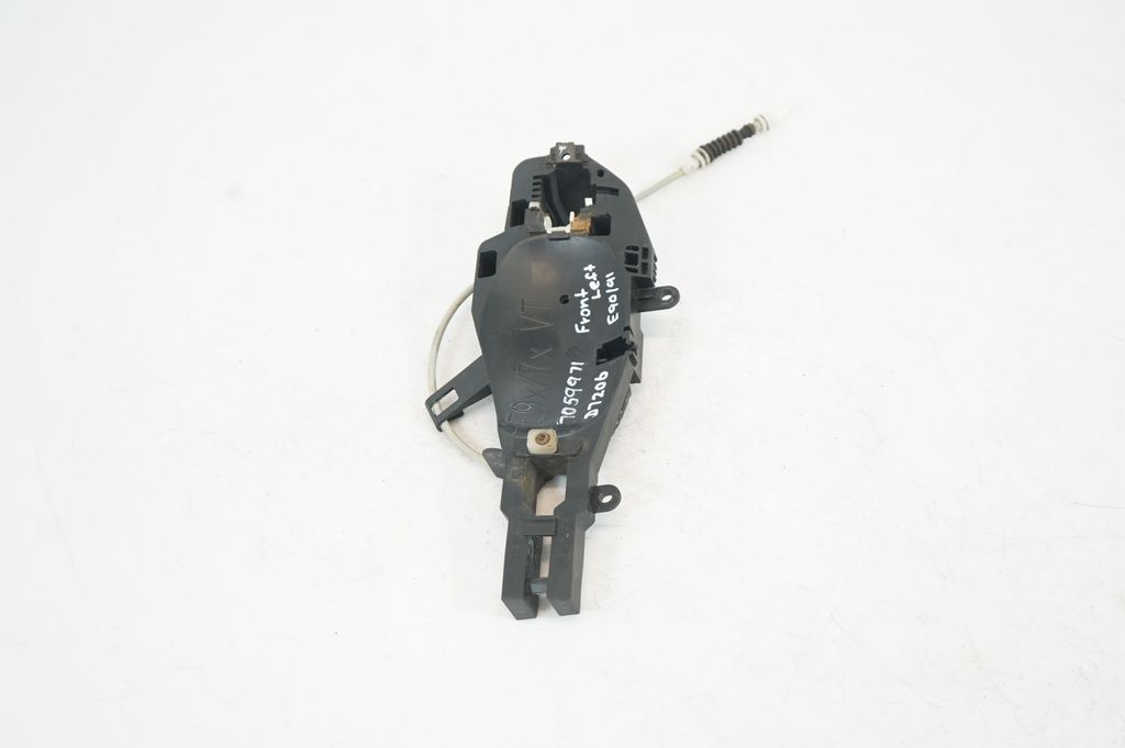 Front door exterior handle/bracket (4)