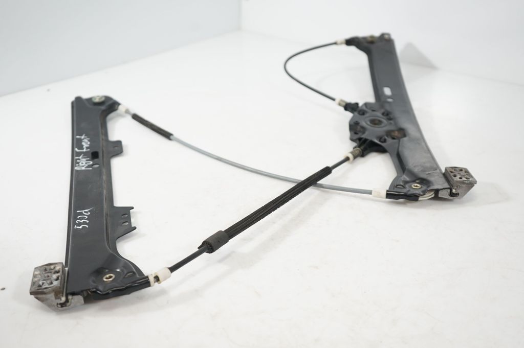 Front door window regulator with motor (6)