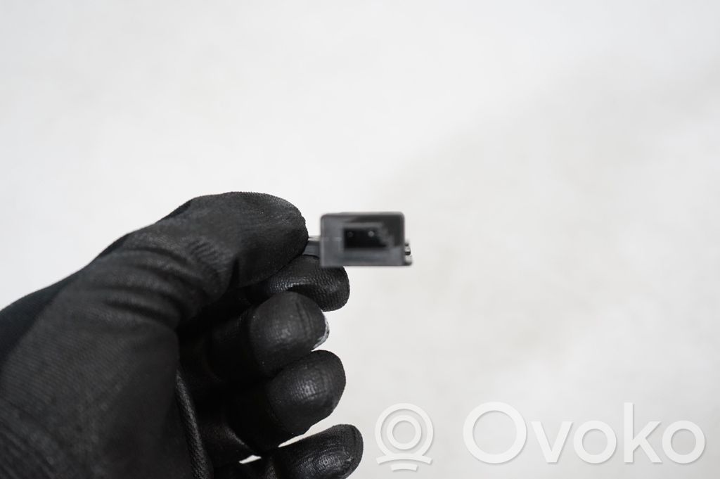 Interior comfort aerial antenna (6)