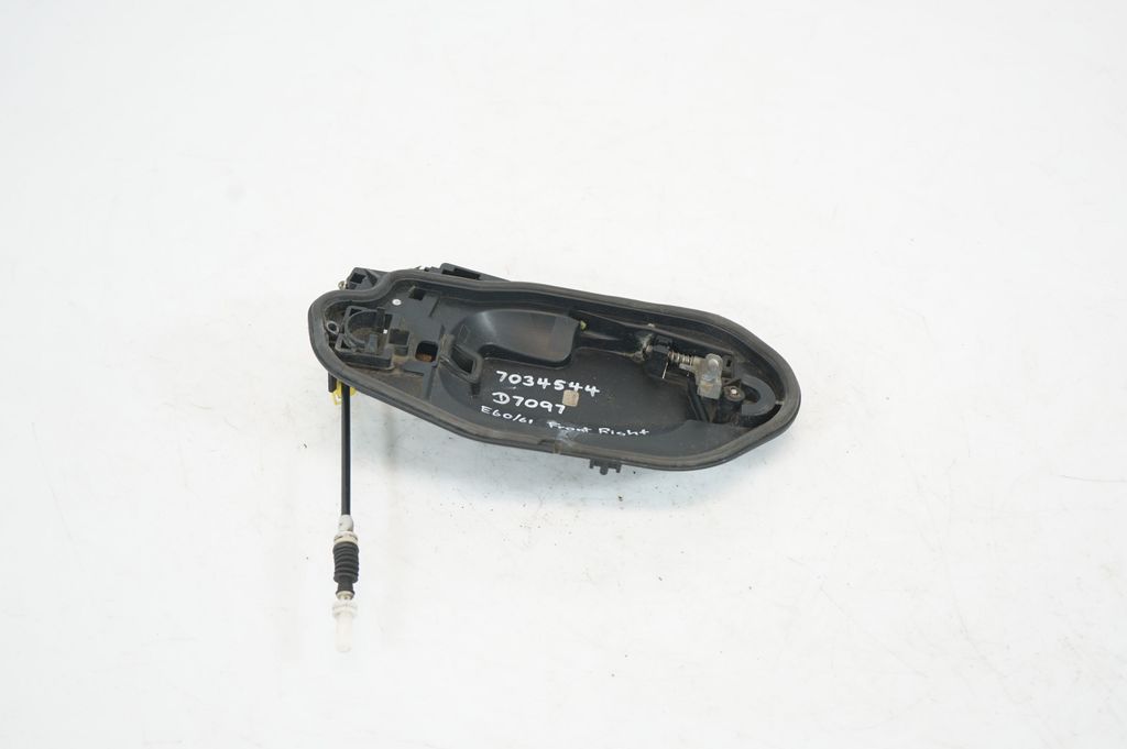 Rear door exterior handle