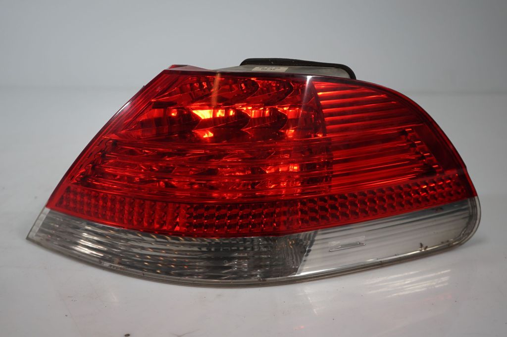 Rear/tail lights (6)
