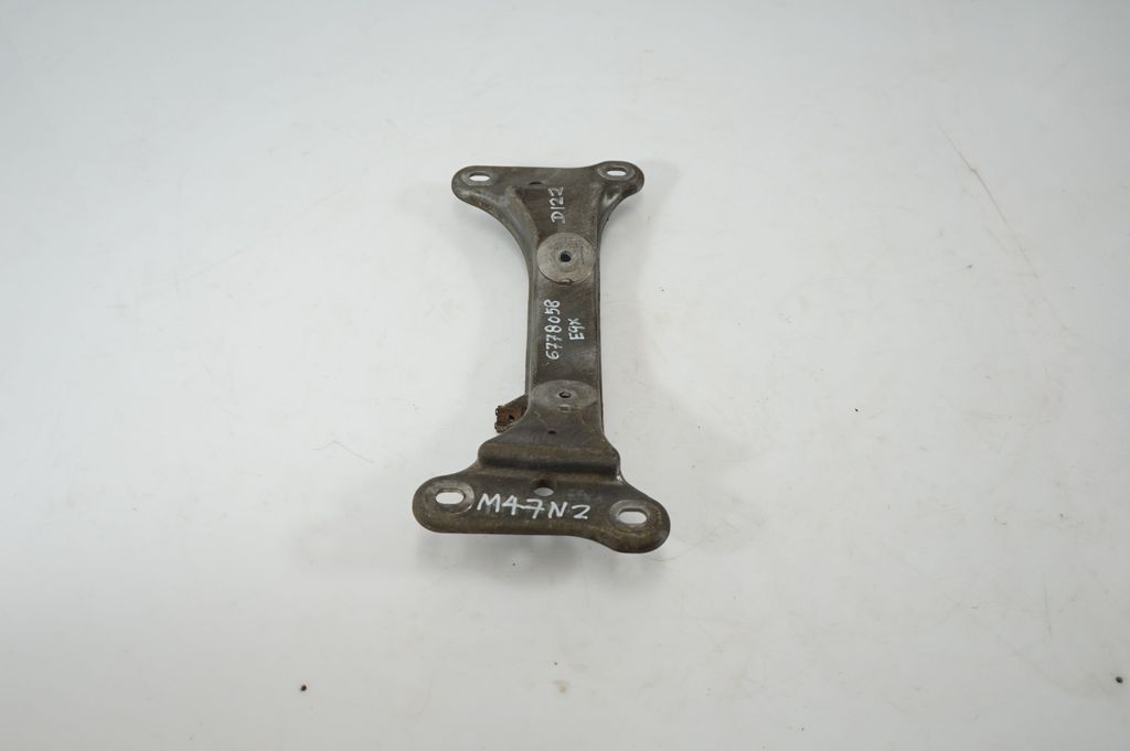 Gearbox mounting bracket (4)