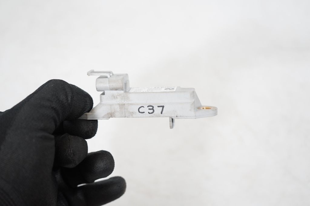 Airbag deployment crash/impact sensor (8)