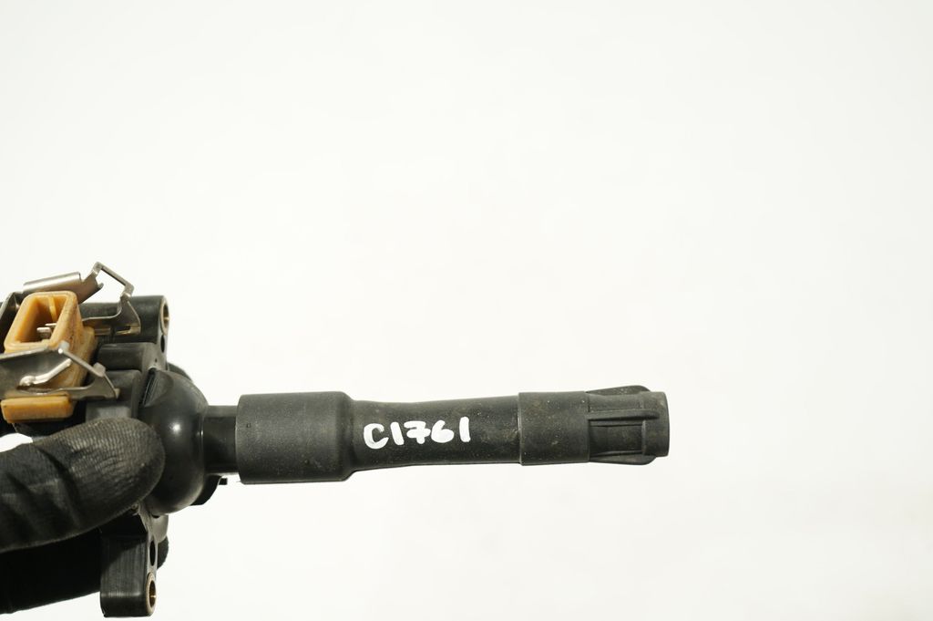 High voltage ignition coil (7)