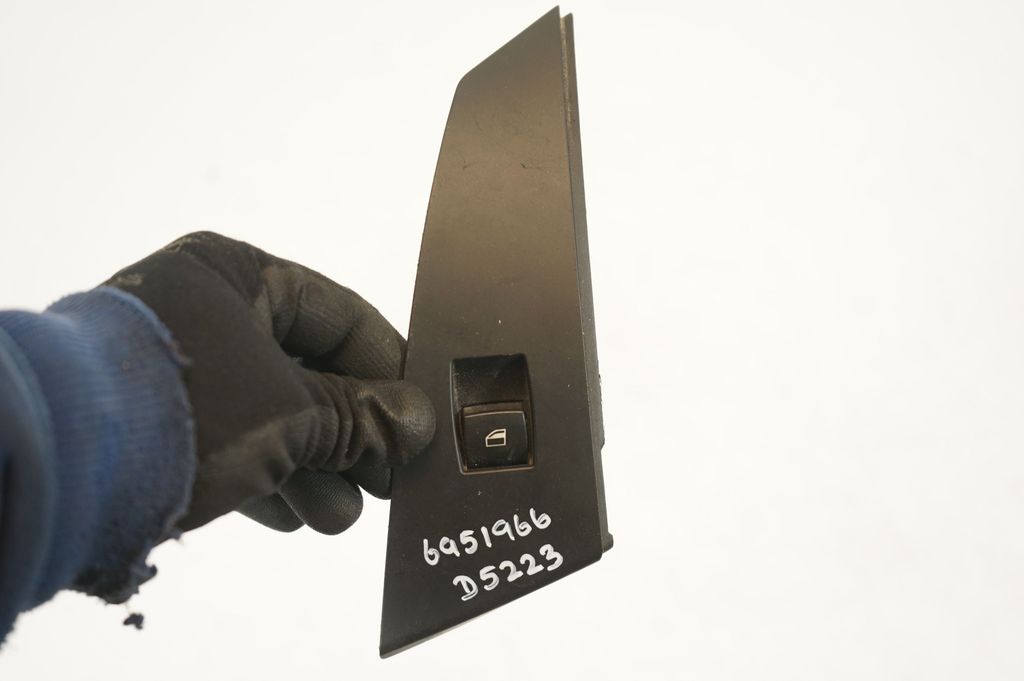 Electric window control switch (7)