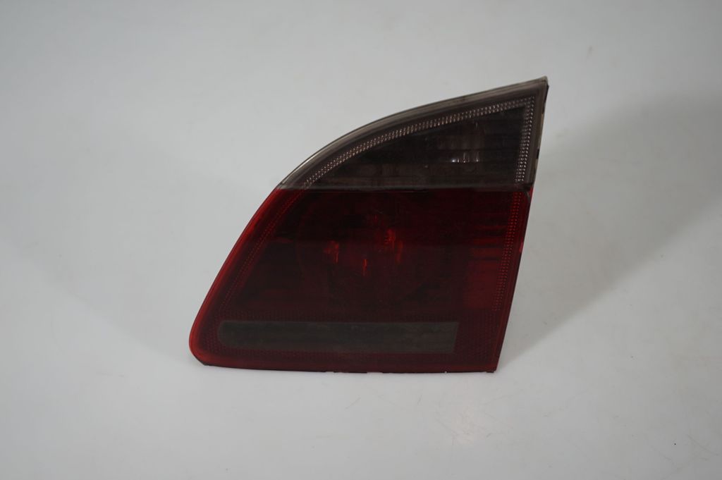 Tailgate rear/tail lights