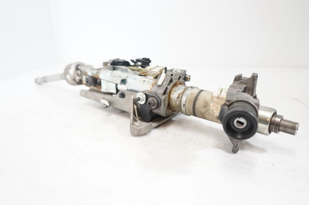 Steering wheel axle (6)